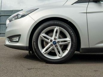 Ford Focus 1.0T EcoBoost Titanium Euro 6 (s/s) 5dr